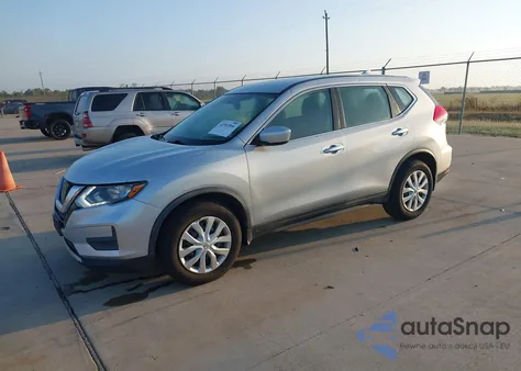 2017 Nissan Rogue S z USA, uszkodzony, nr VIN 5N1AT2MT2HC832022
